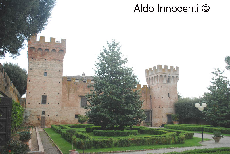 CASTELLO DI OLIVETO: FACCIATA 4’ IMMAGINE